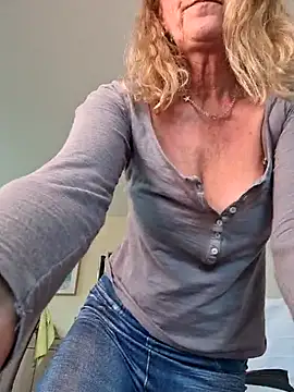 hotwifelyn68 (F mature) - Last tip hot pics