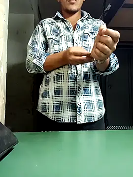 Nerd_harry live sex cam