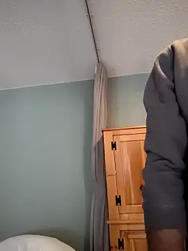 sinnernoir - Sinnernoir's free webcam - UK Sex Cams