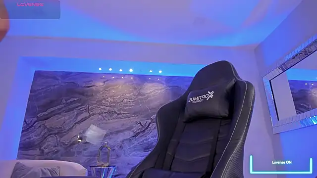 kylamorrison (F milf) - Fingering pussy