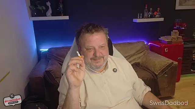 swissdadbod (M mature) - For tickets to meet with Mystery Girl 🤭