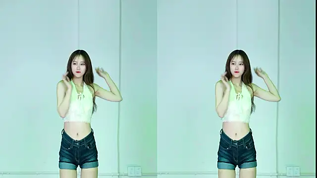 qianxi_004 - QIANXI_004's free webcam