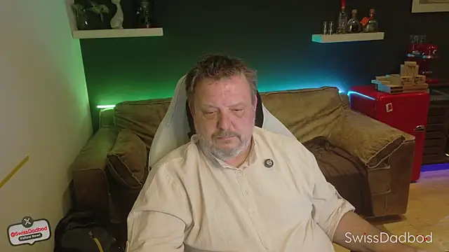 swissdadbod (M mature) - For tickets to meet with Mystery Girl 🤭