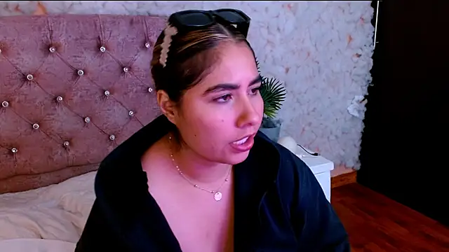 sofiazaf_ (F young) - for each token a spanking 🔥