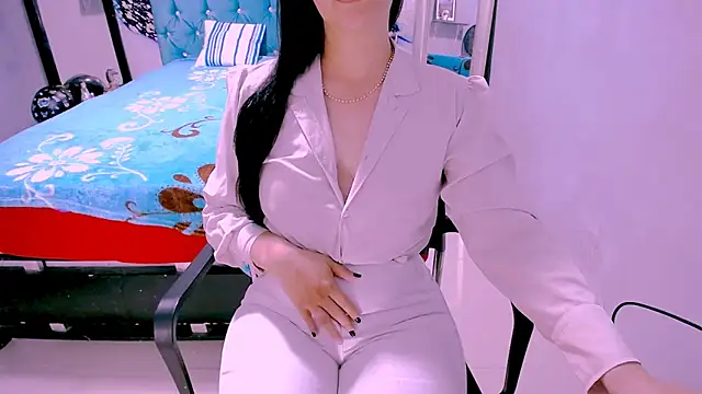 BitterMomXxx live sex cam