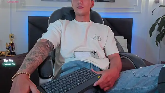 Damian23__ live sex cam