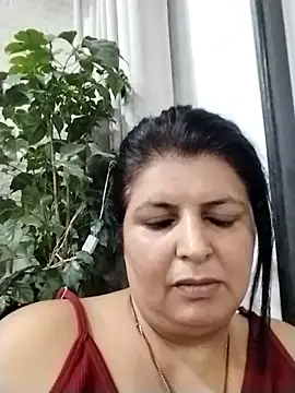 Webcam Model (Jann_Riya333) is live