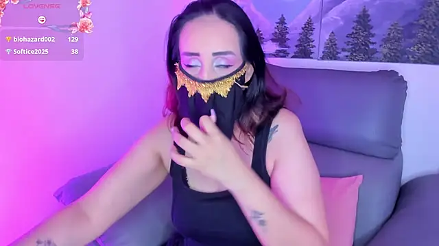 jadde_hamad (F milf) - Juicy deepthroat