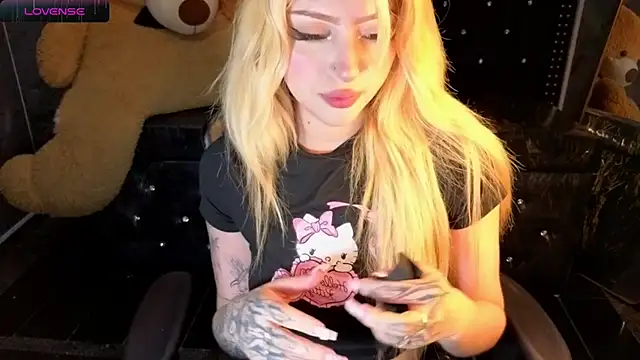 kitty_fox_b (F teen) - Control domi last tipper