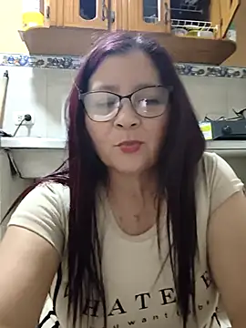 marfil_milf (F mature) - Playing with ice on my nipples