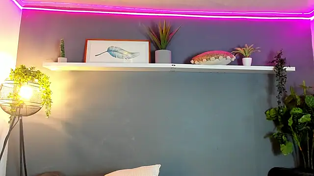 kira_exe_ (F teen) - doggie style , pussy close up, domi 2min