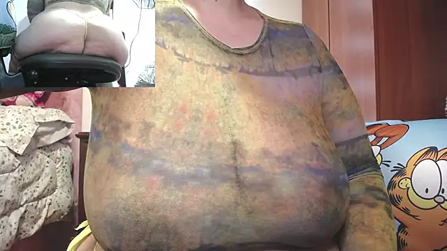 zoe_hotxxx (F milf) - show naked