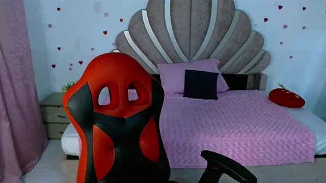 sven_fox723 (M young) - oil in my bigboods full naked