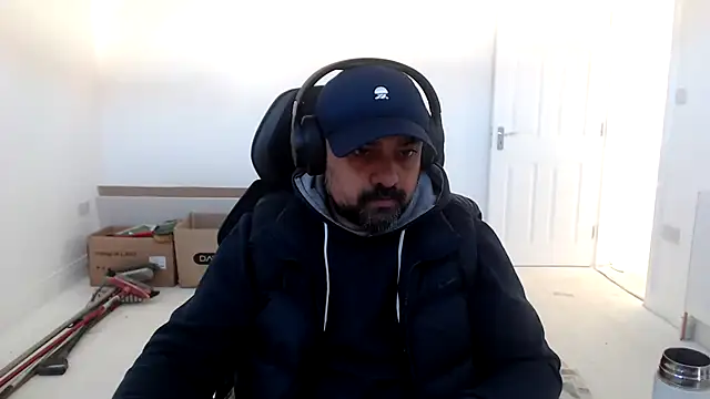 adam69uk (Ask my age) - spank the monkey