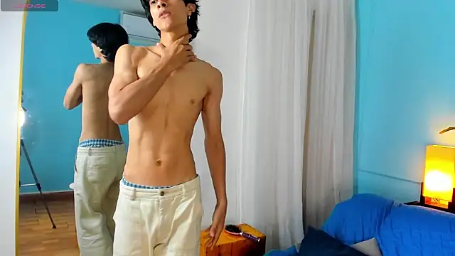 cheys_mast (M twink) - Remove shirt