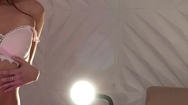 naomisainz (F young) - good morning naomi ❤