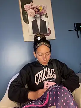 Webcam Model (Alaska_euphoria)  is live.Free join now!