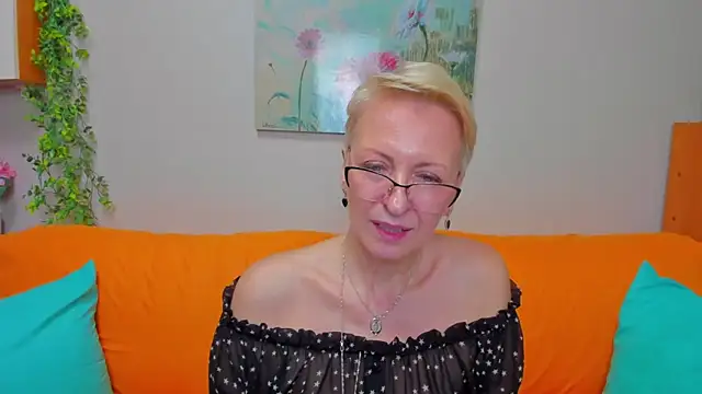 iamyourdream89 (F mature) - I'll take off my dress for you.