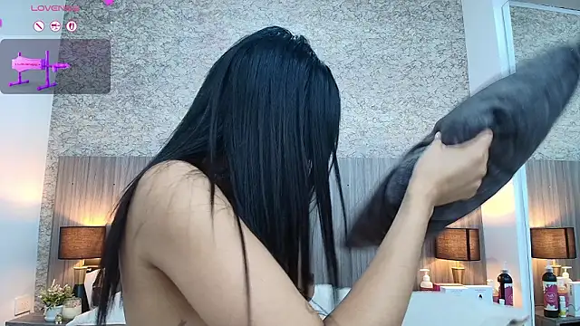 nicol_alvarez - Nicol_alvarez's free webcam - UK Sex Cams