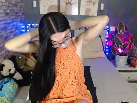 hotnathalie6900 - HotNathalie6900's free webcam - UK Sex Cams