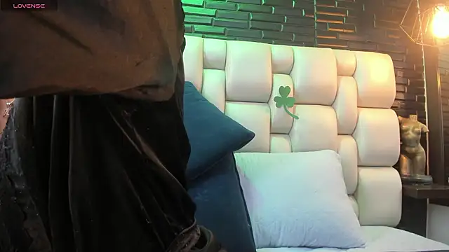 salo_heaven - Salo_Heaven's free webcam