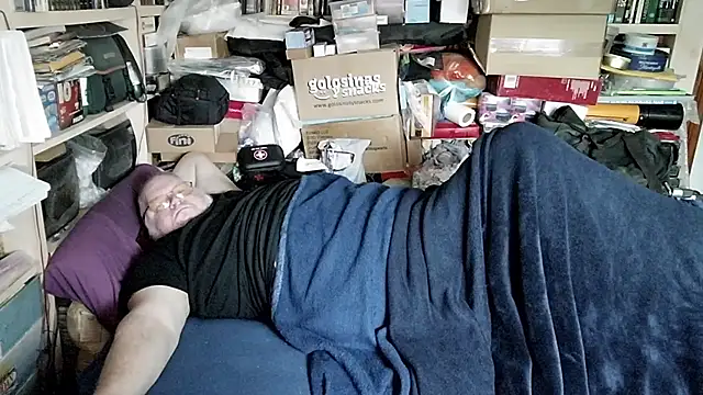 hadeszeuss2 - Hadeszeuss2's free webcam - UK Sex Cams