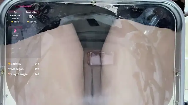 yueyue2003's live cam