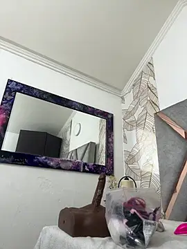 Webcam Model (Hannagarces)  is live.Free join now!