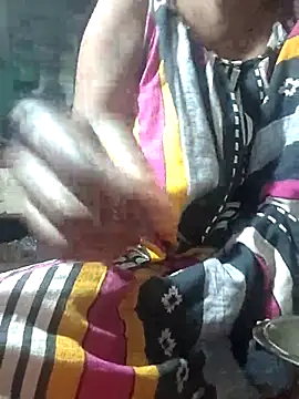 sweet-runi (F milf) - First Day First Show