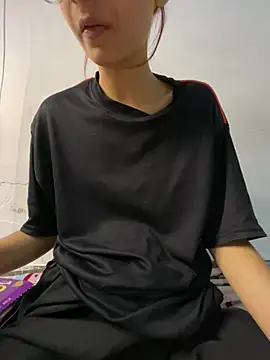 Webcam Model (sexy_liciy)  is live.Free join now!