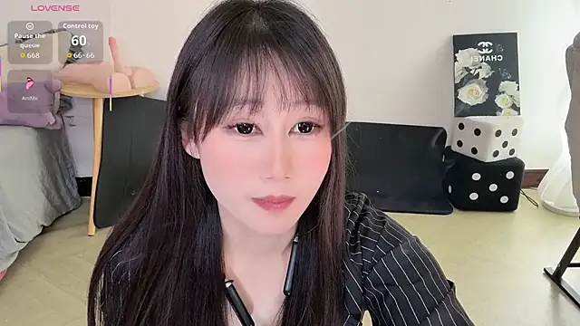 boxedgyre- (F young) - 小费菜单500币以内任选        （国王黑牛链接5分钟）