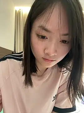 miaomiaou_ (F teen) - 求疼爱🥺