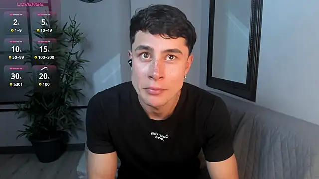 austinjones_ (M young) - Naked and Oil show 💦🍆