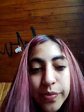 Webcam Model (bbitaincognita) is live