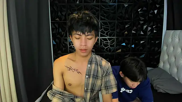 davincihugecock live sex cam