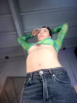 SweetieSinXXX live sex cam