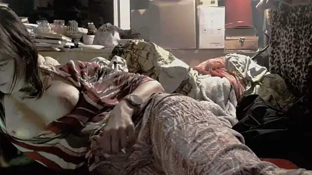 jude_cherrys1991 (F young) - anal big toy