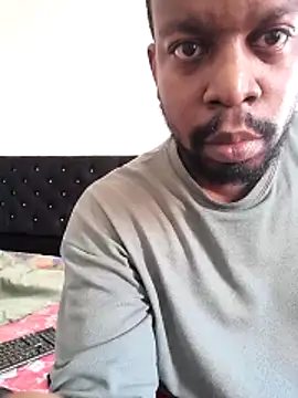 strong__anthony (M young) - show ass y bbc🥵🥵🥵