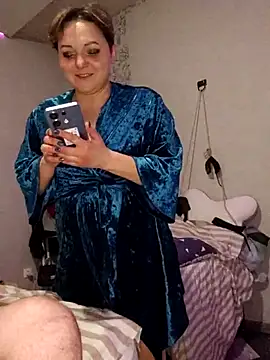 lokomotivvv0707 - Lokomotivvv0707's free webcam - UK Sex Cams