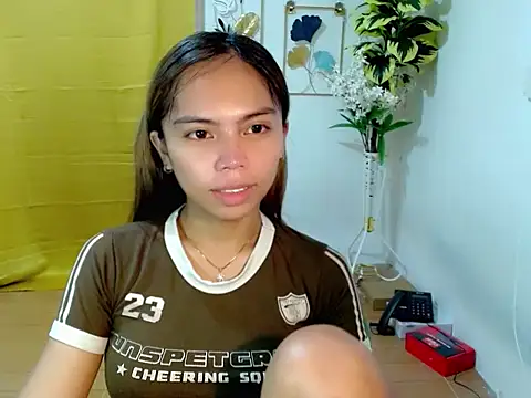 ur_asianhotleah live sex cam