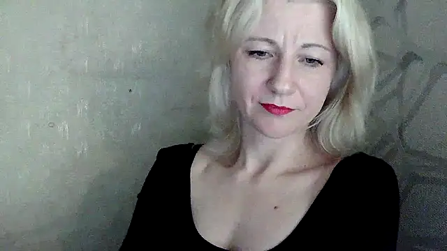 Katerina-Kissa live sex cam