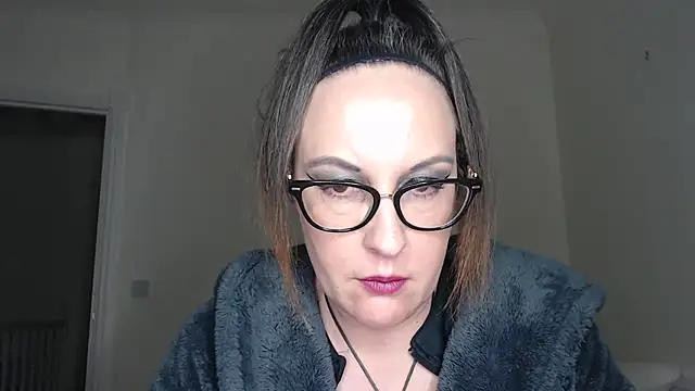 humiliatrixxxx - Humiliatrixxxx's free webcam - UK Sex Cams