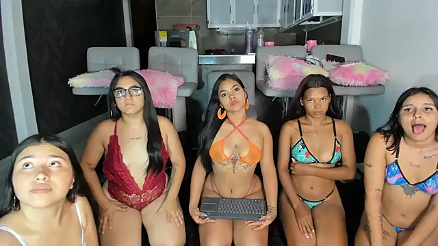 zoe-williams - Zoe-Williams's free webcam - UK Sex Cams