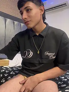 cody_fox10 (M twink) - get naked