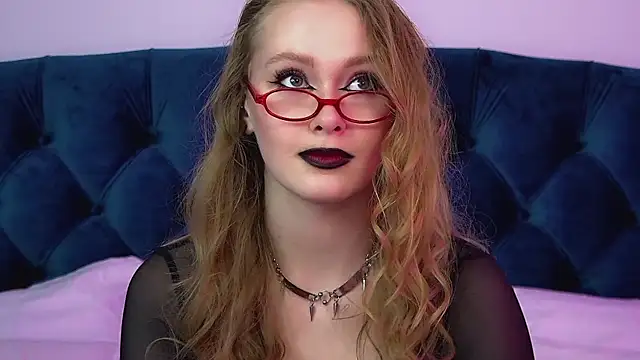 agatafoxley (F teen) - playful kitty for you