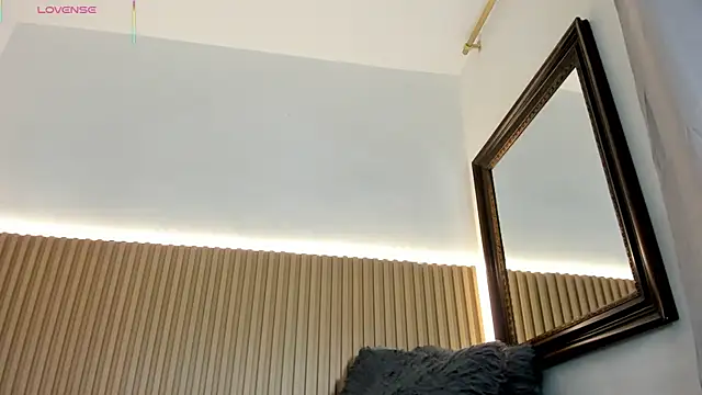 annie_paradise17 - Annie_paradise17's free webcam