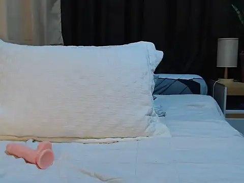 cumwhat_me - Cumwhat_me's free webcam - UK Sex Cams