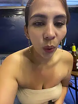 Webcam Model (DulceRodriguez1)  is live.Free join now!