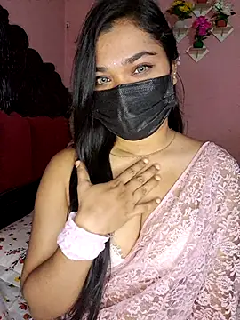 Webcam Model (ariya-03)  is live.Free join now!