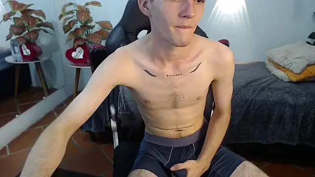 trevor_mob (M twink) - maturbation 10 min + cum